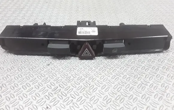 Opel Zafira B Hazard light switch 13100105 03758075