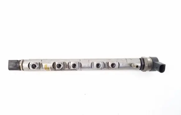 BMW 1 E81 E87 Fuel main line pipe 7800601