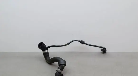 Mercedes-Benz GLC X253 C253 Engine coolant pipe/hose A2535012600
