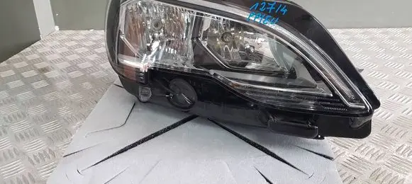 Peugeot 5008 II Headlight/headlamp 90085115 9810478080