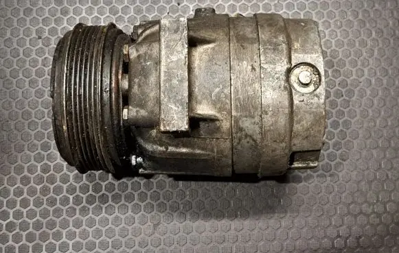 Renault Laguna II Air conditioning (A/C) compressor (pump) 1135309 051341310