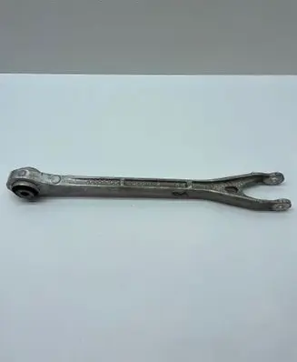 Dodge Charger Rear control arm 68210633AA 68210633