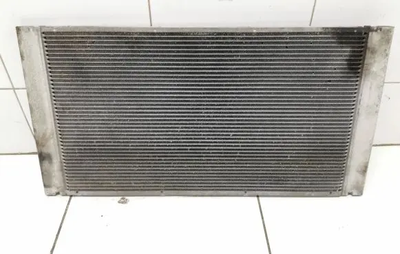 Mini One - Cooper Clubman R55 Coolant radiator 16080800AB1 G1397000 2751275