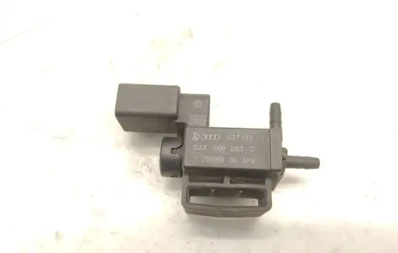 Audi A3 S3 A3 Sportback 8P Vacuum valve 037906283C 72288000