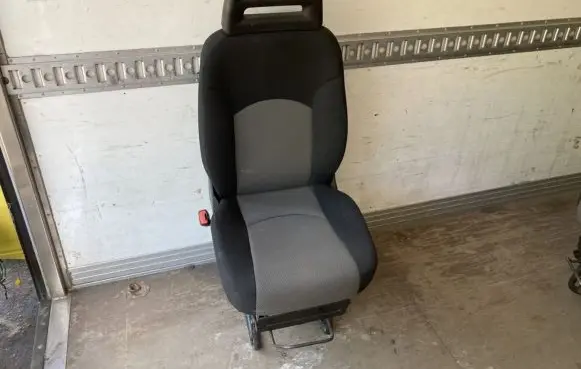 Iveco Daily 4th gen Front driver seat 84100015438 5801260995