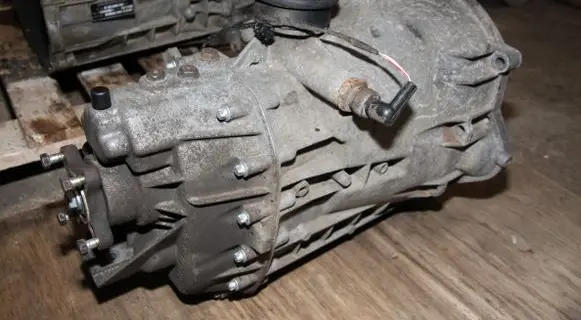 Volkswagen II LT Manual 5 speed gearbox DDY 711614 G285R