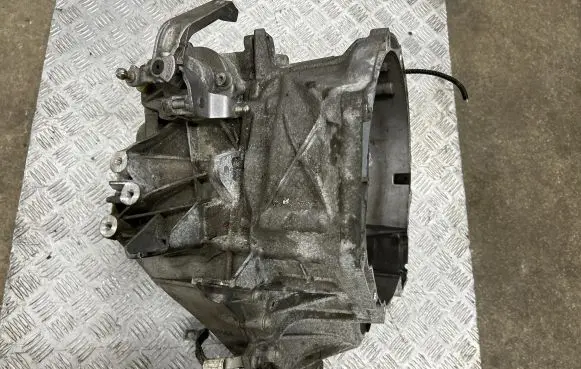 BMW 1 F40 Manual 6 speed gearbox 8689381 2286507ADC GS658DG