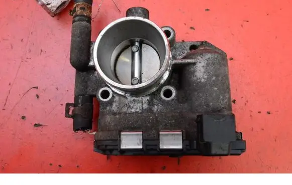 Opel Corsa D Throttle body valve 24420536