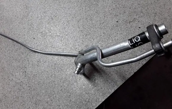 Chevrolet Camaro Air conditioning (A/C) pipe/hose 23147329