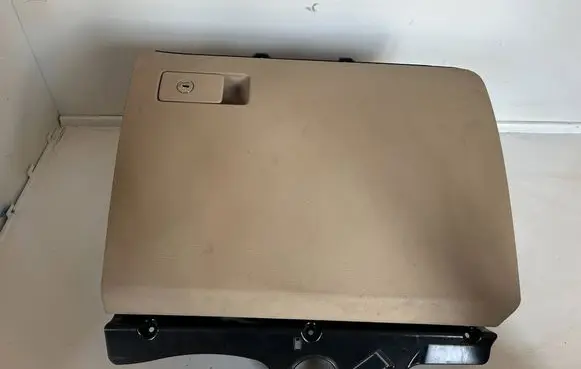 Volkswagen PASSAT CC Glove box set 3003847000