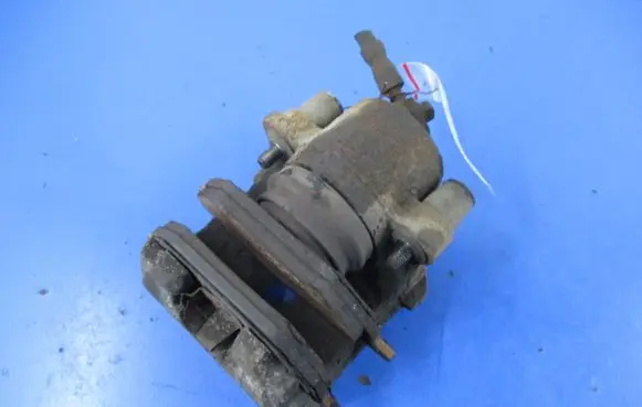 Seat Altea XL Front brake caliper