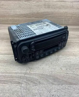 Chrysler Voyager Radio/CD/DVD/GPS head unit P05064042AB