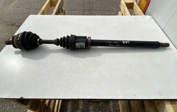 Volvo V70 Front driveshaft P8689211 T040814