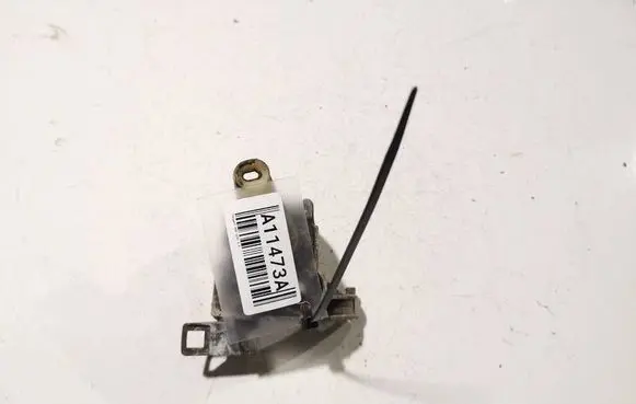Peugeot 406 Front door lock (next to the handle)
