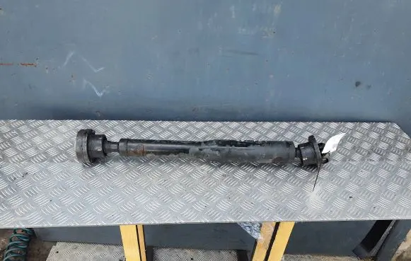 Land Rover Discovery 3 - LR3 Front prop shaft 