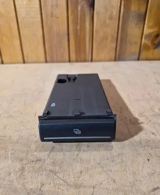 Audi A3 S3 8P Dashboard storage box/compartment 8P0941561