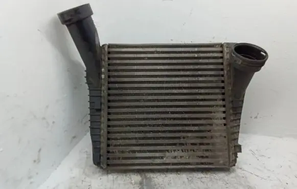 Audi Q7 4L Intercooler radiator 7L6145803C