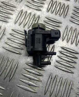 Skoda Superb B5 (3U) Turbo solenoid valve 1J0906283A