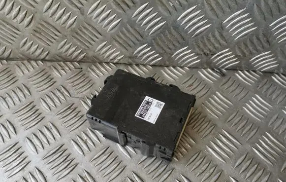Toyota Prius (XW30) Gearbox control unit/module 8953576010 0791003661