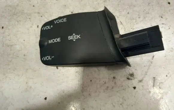 Ford Kuga I Sound control switch 758709