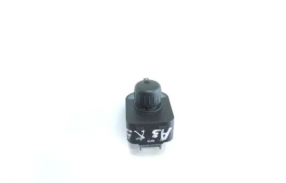 Audi A3 S3 8P Wing mirror switch 8E0959565 K5238