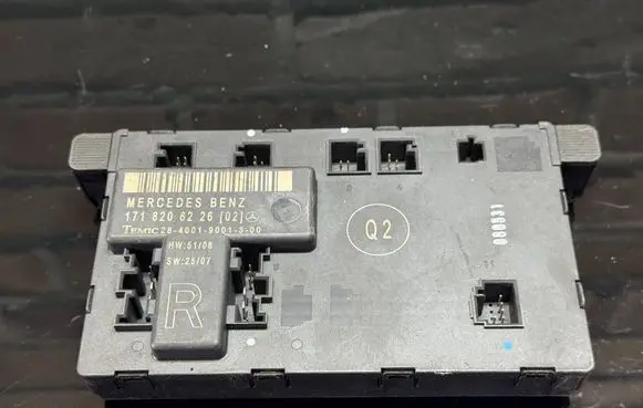 Mercedes-Benz SLK R171 Engine control unit/module 1718206226