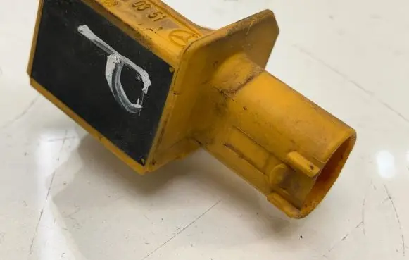 Mercedes-Benz E W212 Airbag deployment crash/impact sensor A2128210351 5WK44109