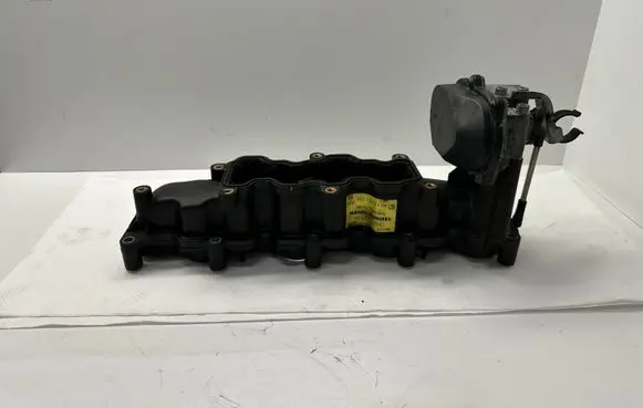 Volkswagen Touareg II Intake manifold 057129711AK 059129086L