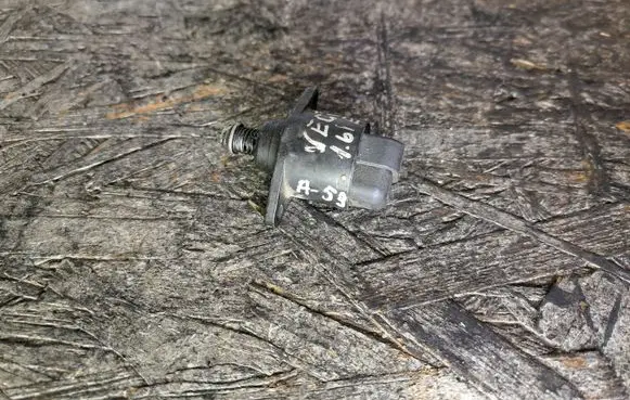 Opel Vectra B Idle control valve (regulator) 08187 C2902