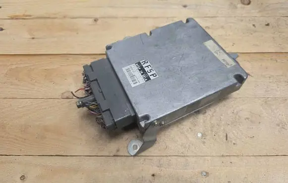 Mazda 6 Engine control unit/module RF5P18881A