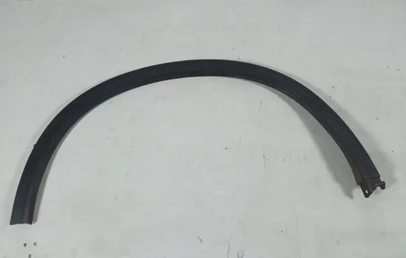 Suzuki Vitara (LY) Rear arch trim 7725154P0