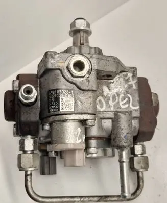 Opel Astra J Fuel injection high pressure pump 8981030281 04225 HU2940000503