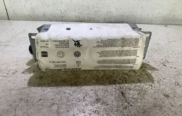 Skoda Fabia Mk1 (6Y) Passenger airbag 6Q0880204E 0024ZK2K5HZB 6Q0880204G