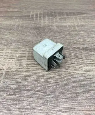 Renault Laguna I Other relay 7700822929