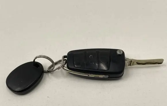 Audi Q7 4L Ignition key/card 