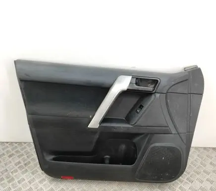 Toyota Land Cruiser (J200) Front door card panel trim 676206A410C0