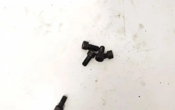 Audi A6 S6 C6 4F Nuts/bolts 