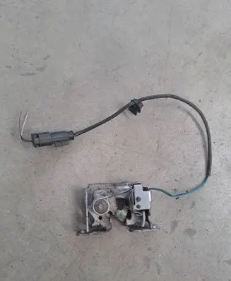 BMW X5 F15 Engine bonnet/hood lock/catch 19670823