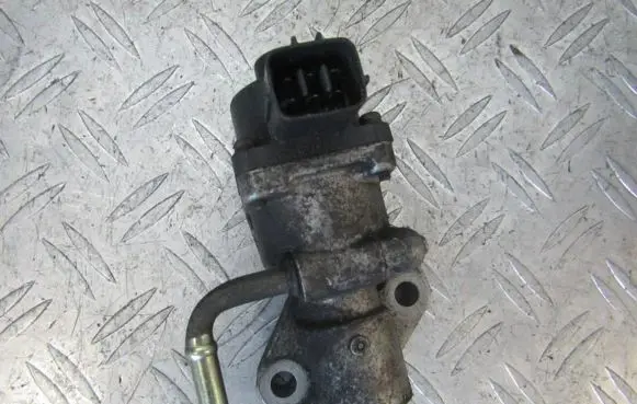 Ford Mondeo Mk III EGR valve 1s7g9d475ab 1s7g-9d475-ab
