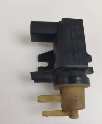 Volkswagen Eos Turbo solenoid valve 1K0906627A