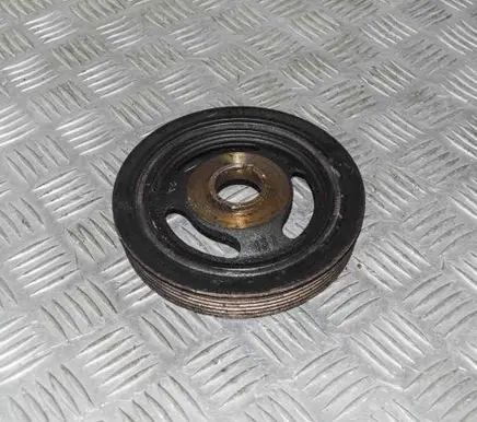 Peugeot 308 Crankshaft pulley 965496108