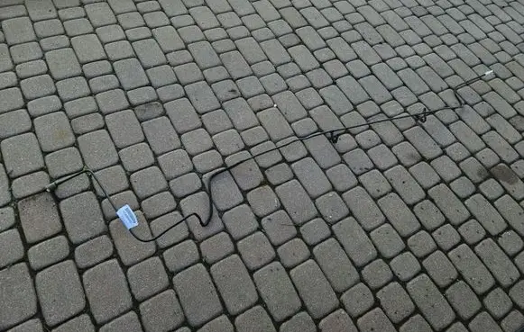 Opel Combo E Fuel line/pipe/hose 9826906580