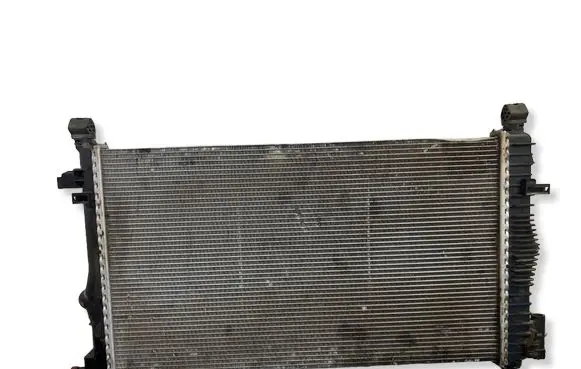 Opel Insignia A Coolant radiator R6178002