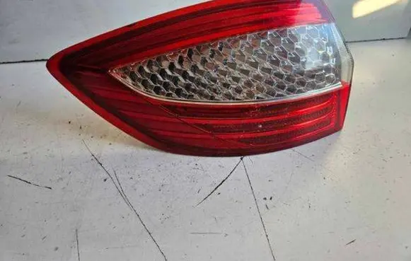 Ford Mondeo MK IV Rear/tail lights 7S7113405B