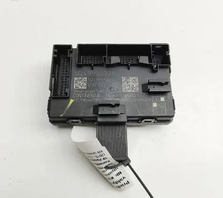Skoda Superb B8 (3V) Door control unit/module 5Q4959592F A2C7582460700