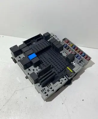 Volvo V70 Fuse box set 08696098 000002533192 08696040