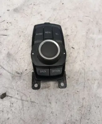 BMW 3 F30 F35 F31 Head unit multimedia control 926170403 140426R0 033623101