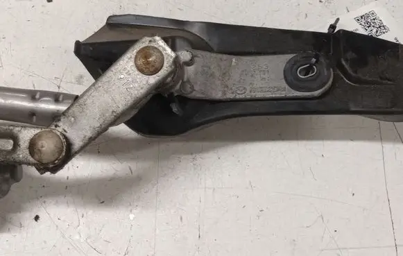 Mazda 6 Front wiper linkage and motor 1593001431