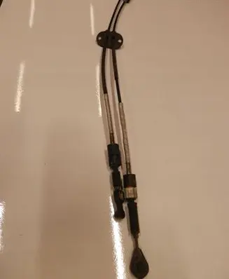 Ford C-MAX I Gear shift cable linkage 8889377TDCI
