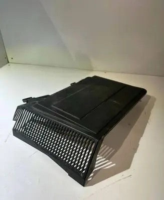 BMW 5 E39 Air filter box cover 8379626